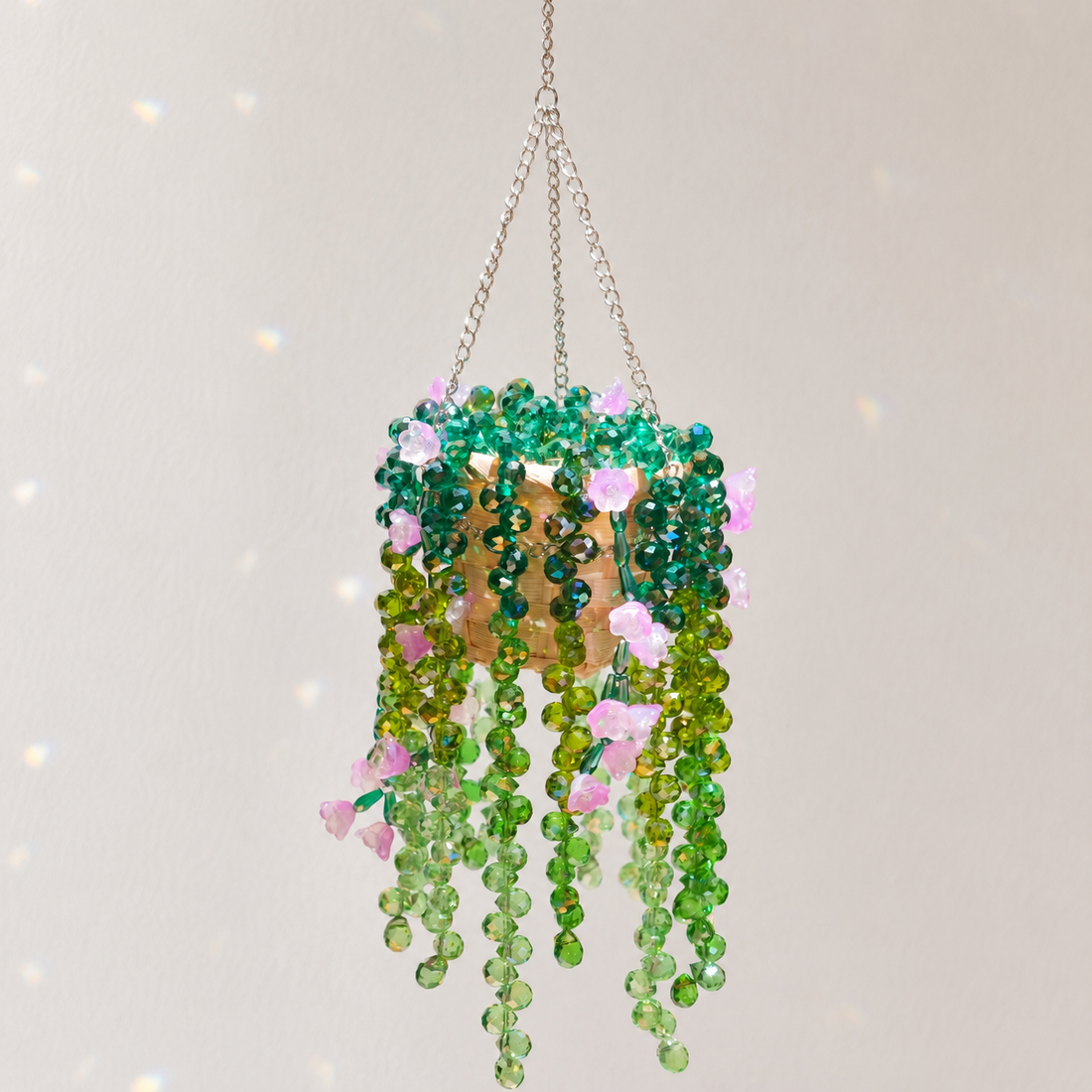 Design your own beaded plant – picking beads and building a tiny planter with a mini basket base kit