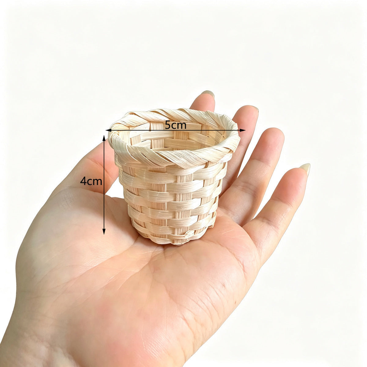 Set of woven basket bases for beaded plant craft supplies